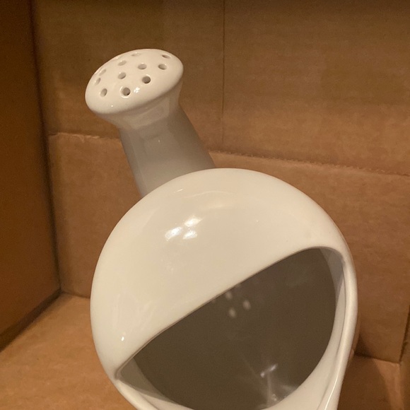 NWOT Rae Dunn CHEER in Red Letters Watering Ceramic Can - Picture 8 of 9